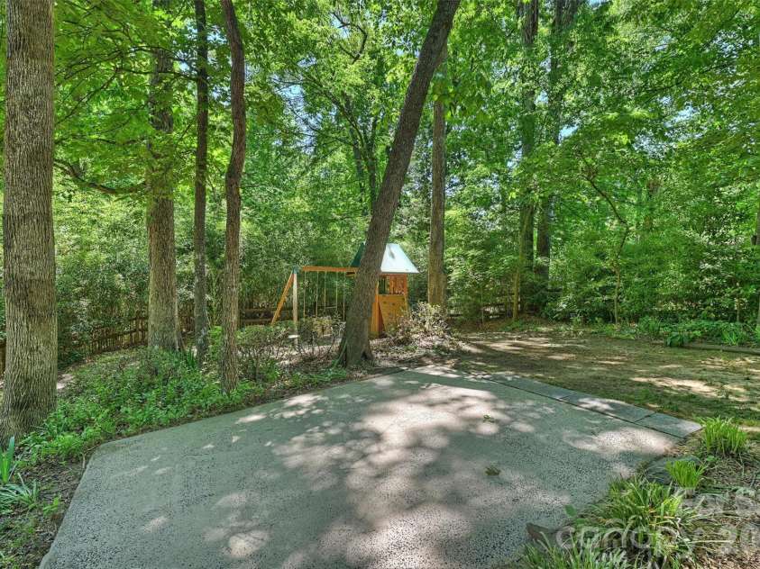 207 Byswick Place, Charlotte, NC 28270.  MLS# CAR4372139, YatesRealty ID 19934. 