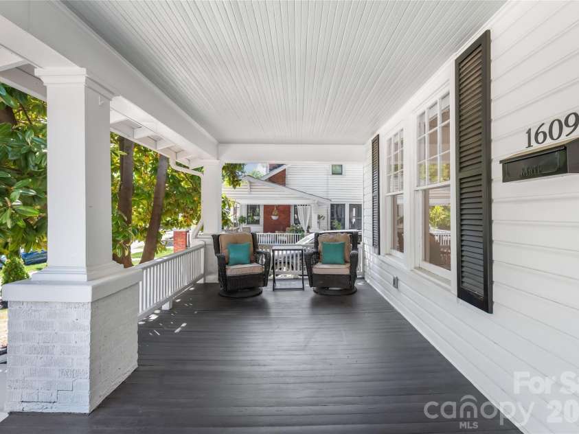 1609 Belvedere Avenue, Charlotte, NC 28205.  MLS# CAR4373497, YatesRealty ID 19935. 