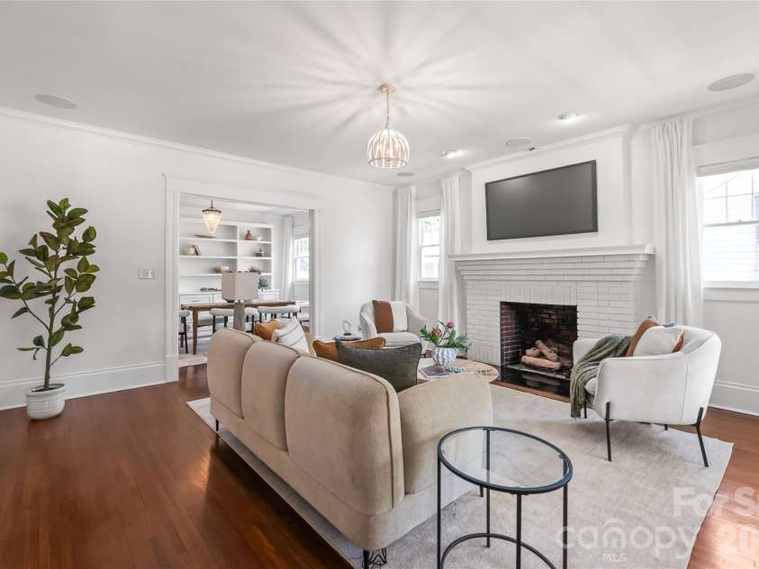 1609 Belvedere Avenue, Charlotte, NC 28205.  MLS# CAR4373497, YatesRealty ID 19935. 