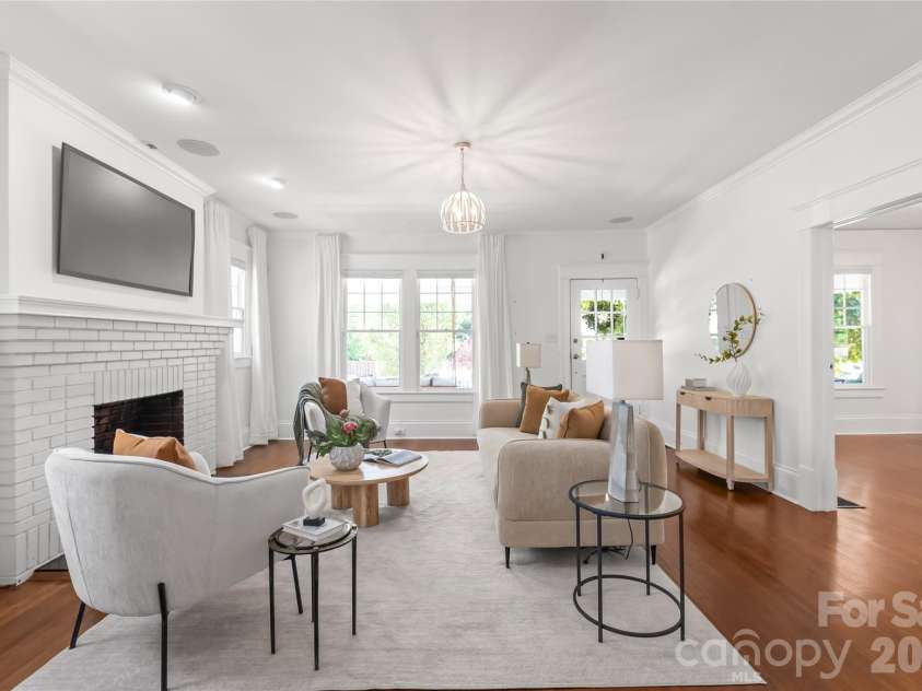 1609 Belvedere Avenue, Charlotte, NC 28205.  MLS# CAR4373497, YatesRealty ID 19935. 