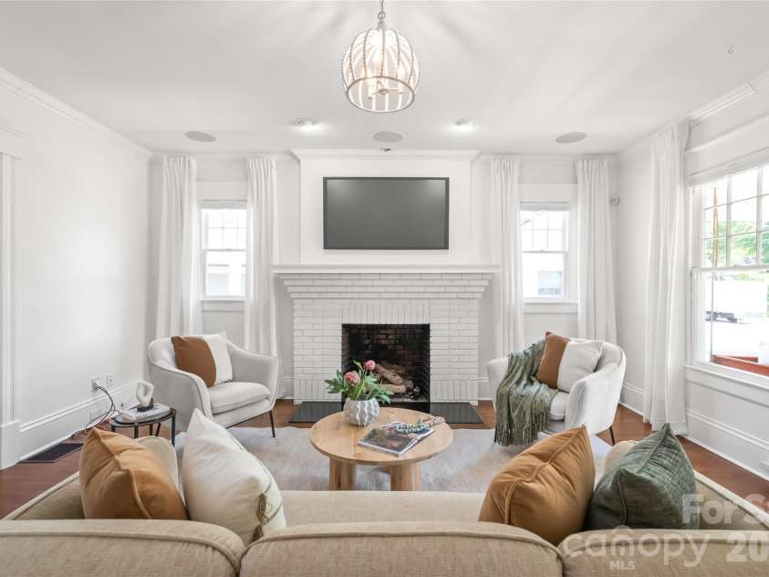 1609 Belvedere Avenue, Charlotte, NC 28205.  MLS# CAR4373497, YatesRealty ID 19935. 