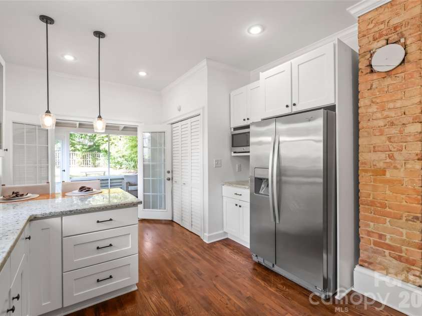 1609 Belvedere Avenue, Charlotte, NC 28205.  MLS# CAR4373497, YatesRealty ID 19935. 