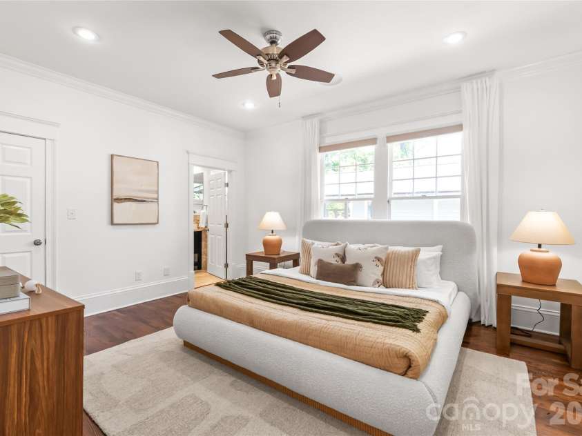 1609 Belvedere Avenue, Charlotte, NC 28205.  MLS# CAR4373497, YatesRealty ID 19935. 