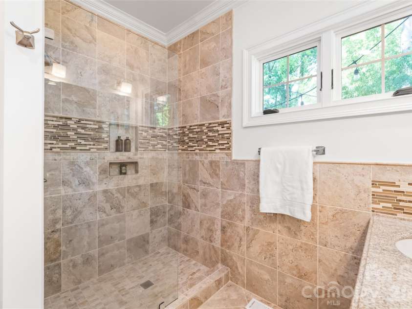 1609 Belvedere Avenue, Charlotte, NC 28205.  MLS# CAR4373497, YatesRealty ID 19935. 
