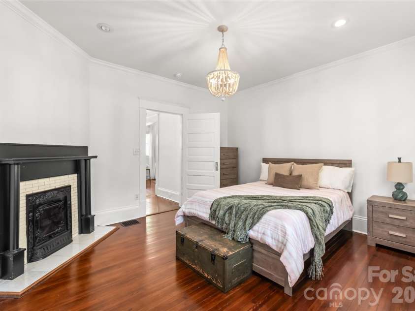 1609 Belvedere Avenue, Charlotte, NC 28205.  MLS# CAR4373497, YatesRealty ID 19935. 
