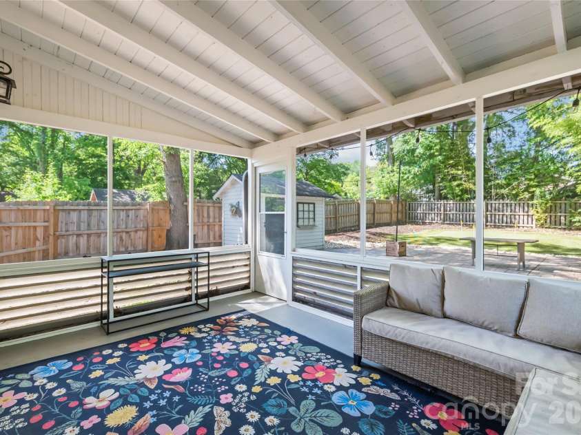 1609 Belvedere Avenue, Charlotte, NC 28205.  MLS# CAR4373497, YatesRealty ID 19935. 