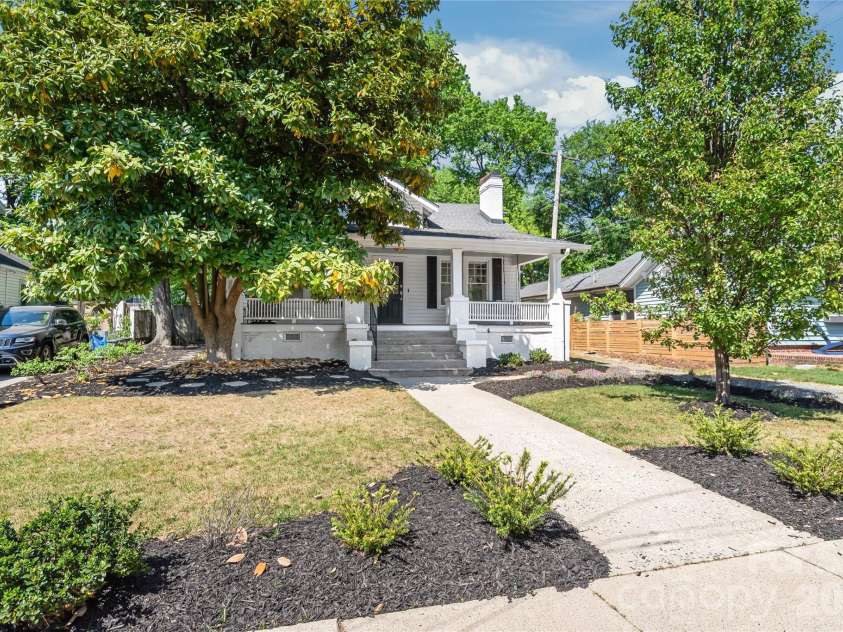 1609 Belvedere Avenue, Charlotte, NC 28205.  MLS# CAR4373497, YatesRealty ID 19935. 