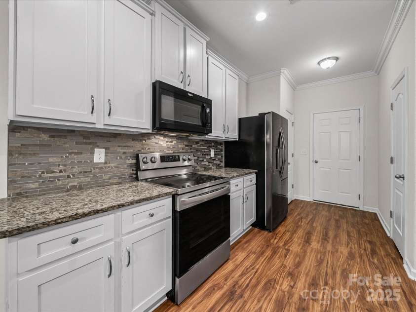 6803 Ware Road, Charlotte, NC 28212.  MLS# CAR4271279, YatesRealty ID 19935. 
