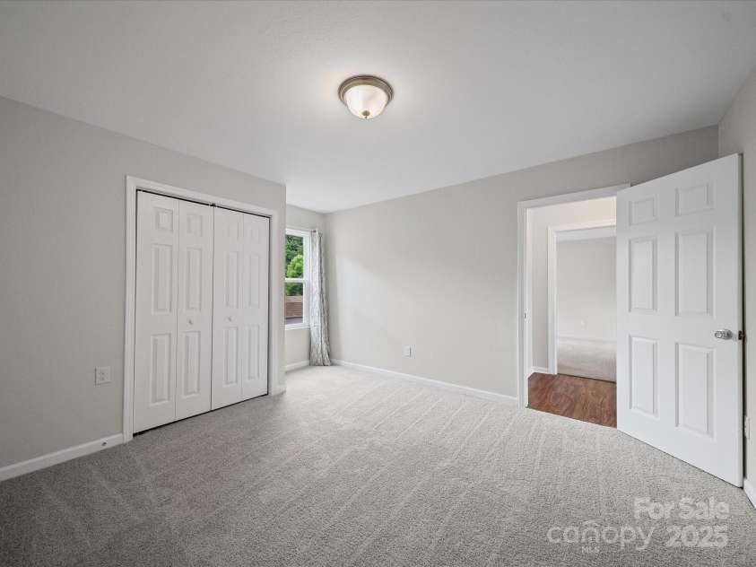6803 Ware Road, Charlotte, NC 28212.  MLS# CAR4271279, YatesRealty ID 19935. 