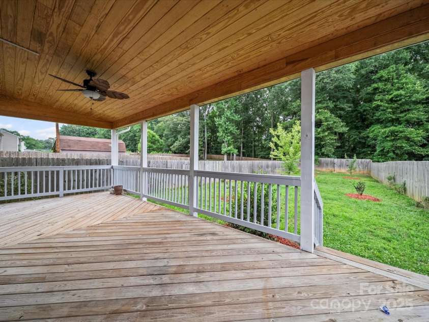 6803 Ware Road, Charlotte, NC 28212.  MLS# CAR4271279, YatesRealty ID 19935. 