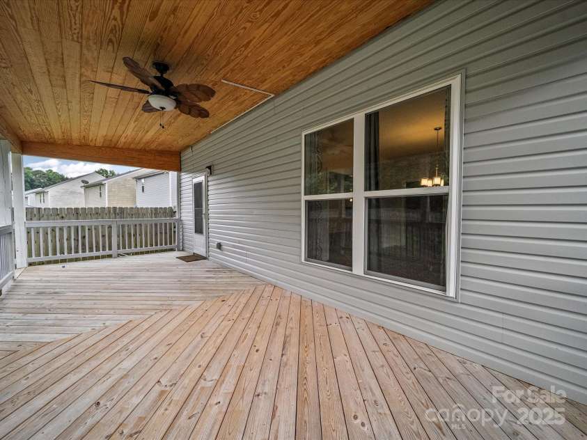 6803 Ware Road, Charlotte, NC 28212.  MLS# CAR4271279, YatesRealty ID 19935. 
