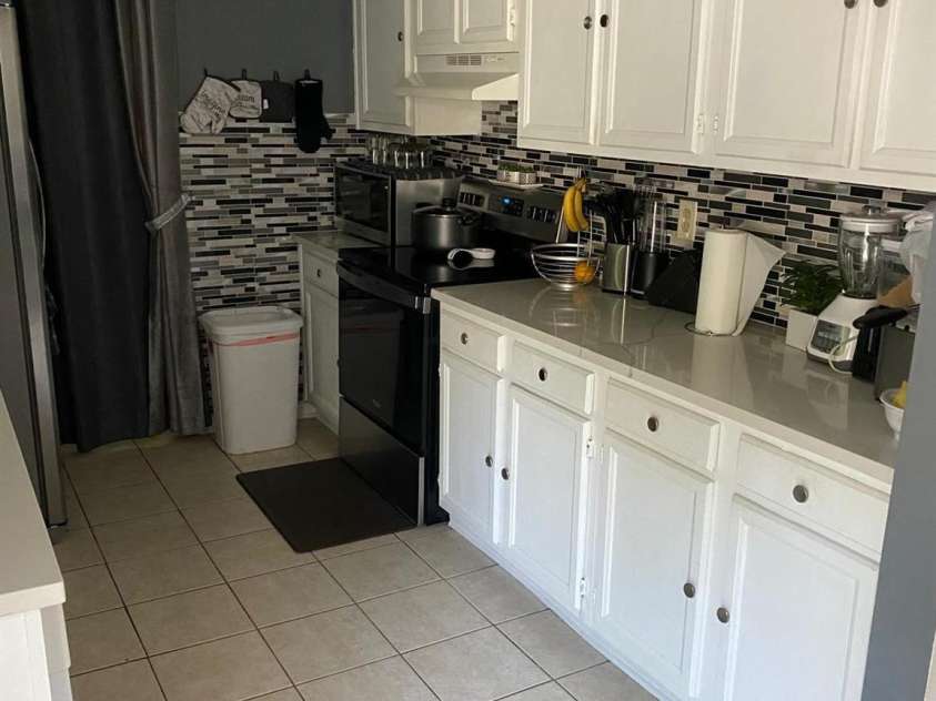 7401 Merrily Lane, Charlotte, NC 28214.  MLS# CAR4270157, YatesRealty ID 19936. 