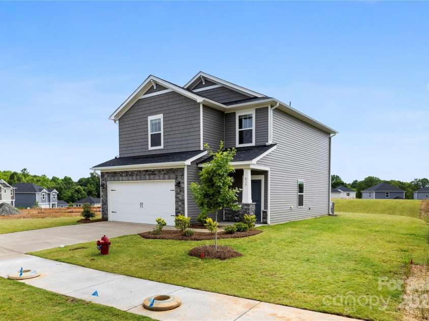 415 Luna Lane, Shelby, NC 28152.  MLS# CAR4269755, YatesRealty ID 19937. 