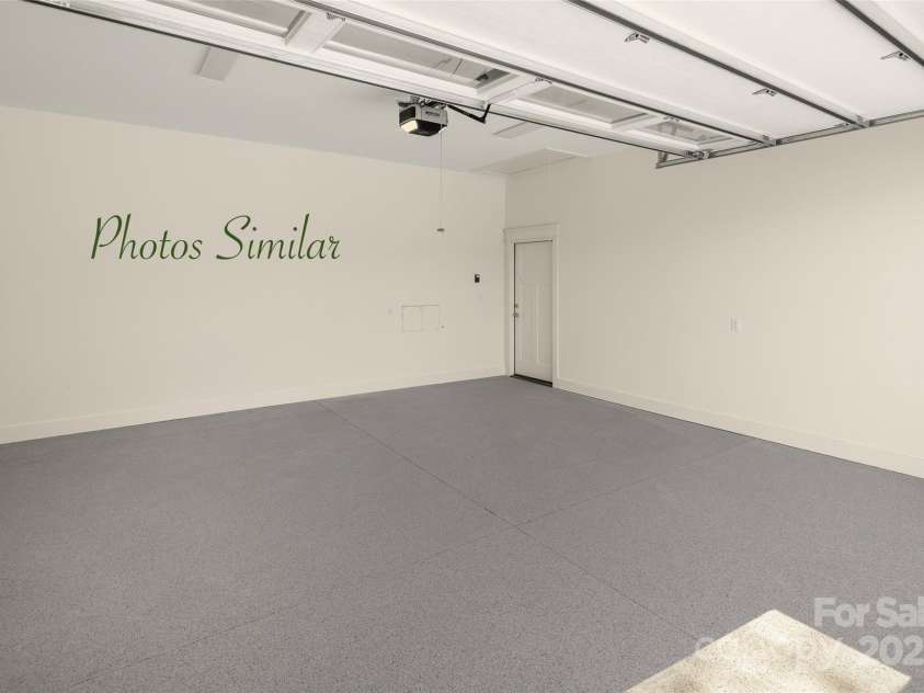 55 Chimney Chase Trail, Hendersonville, NC 28739.  MLS# CAR4271800, YatesRealty ID 19938. GARAGE WITH EPOXY FLOORS