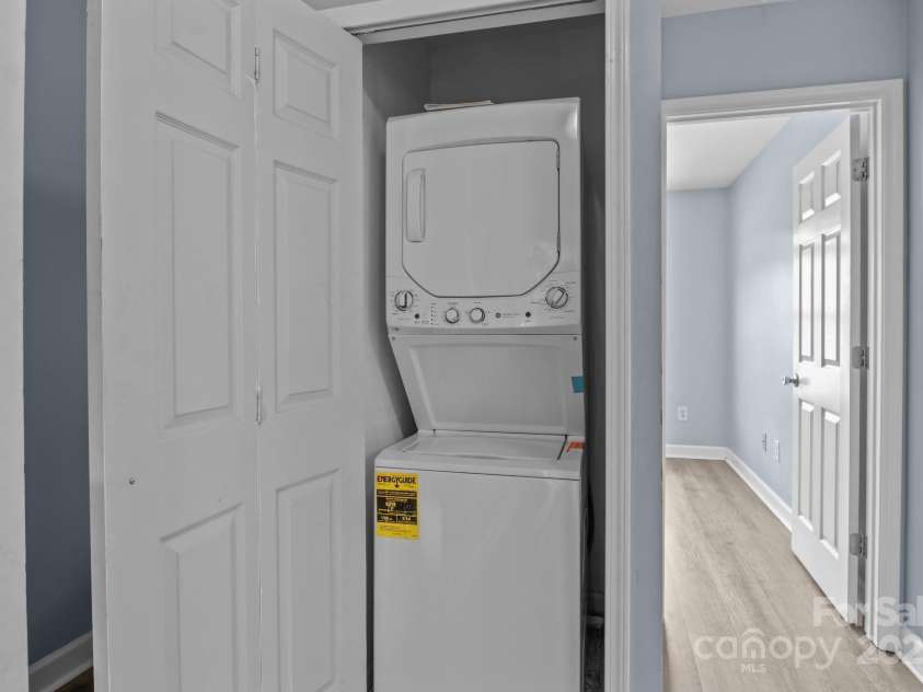 112 St Vincent Place, Mount Holly, NC 28120.  MLS# CAR4257801, YatesRealty ID 19939. 