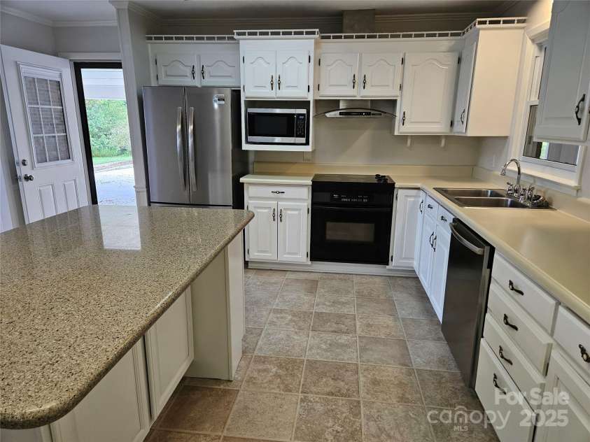 20402 Norton Road, Albemarle, NC 28001.  MLS# CAR4328992, YatesRealty ID 1994. 