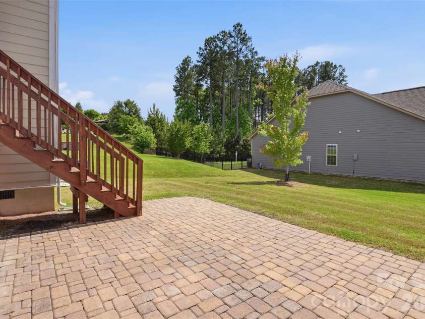 900 Raffaelo View, Mount Holly, NC 28120.  MLS# CAR4375916, YatesRealty ID 19940. 
