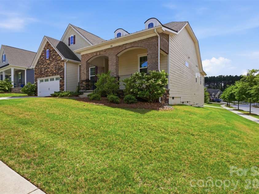 900 Raffaelo View, Mount Holly, NC 28120.  MLS# CAR4375916, YatesRealty ID 19940. 