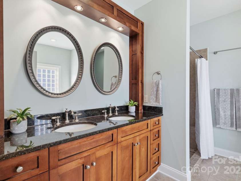 116 Postell Drive, Statesville, NC 28625.  MLS# CAR4318122, YatesRealty ID 19941. 