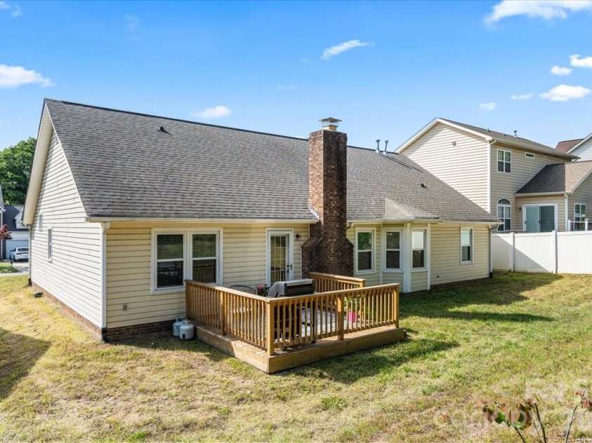 14413 John Beck Drive, Charlotte, NC 28273.  MLS# CAR4374623, YatesRealty ID 19941. Another view of the back of the home