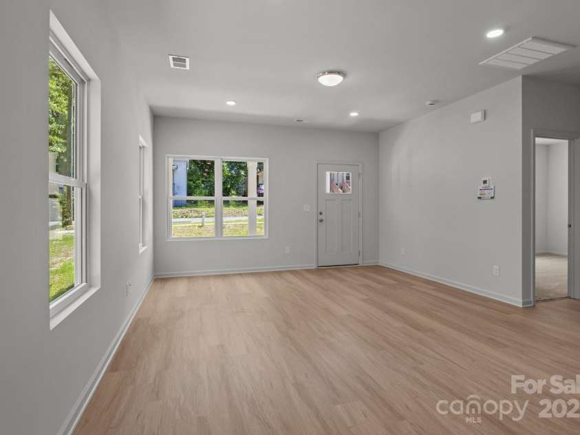 706 Live Oak Street, Shelby, NC 28150.  MLS# CAR4258050, YatesRealty ID 19942. 