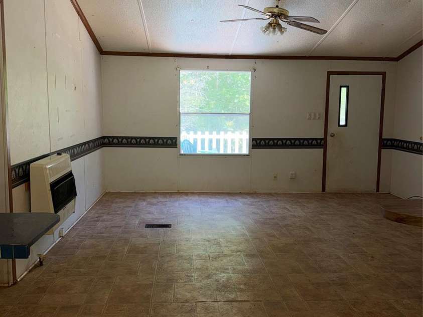 1164 Smith Woods Lane, Hickory Grove, SC 29717.  MLS# CAR4379371, YatesRealty ID 19943. 