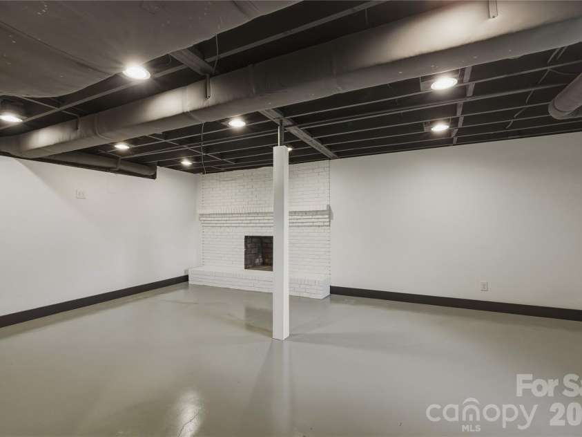 1983 Pinecrest Drive, Morganton, NC 28655.  MLS# CAR4376718, YatesRealty ID 19944. 
