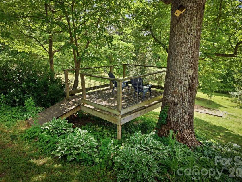 1983 Pinecrest Drive, Morganton, NC 28655.  MLS# CAR4376718, YatesRealty ID 19944. 