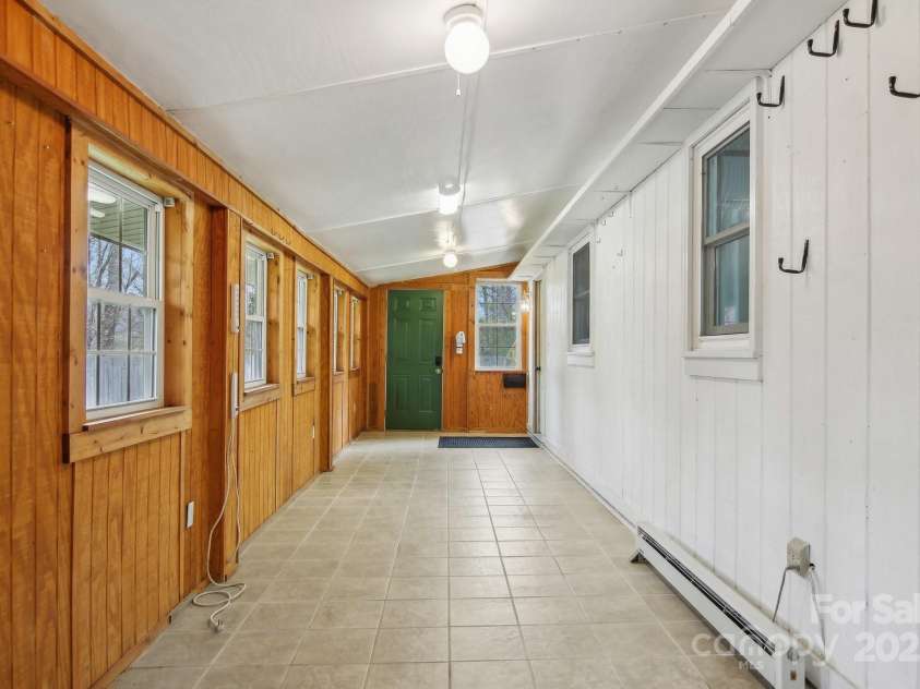 31 Elizabeth Lane, Maggie Valley, NC 28751.  MLS# CAR4247199, YatesRealty ID 19947. 