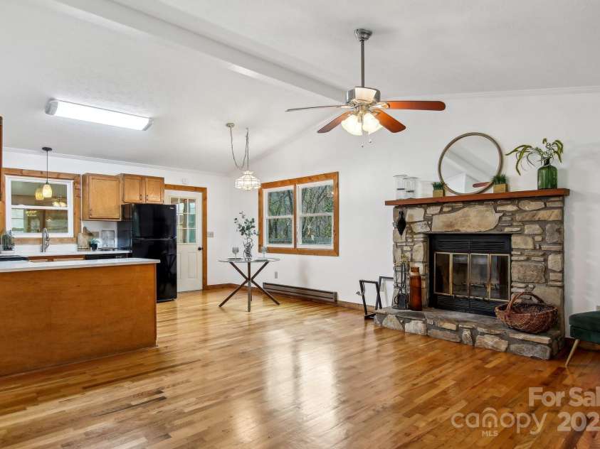 31 Elizabeth Lane, Maggie Valley, NC 28751.  MLS# CAR4247199, YatesRealty ID 19947. 