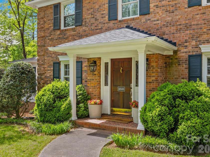 10500 Doylestown Road, Matthews, NC 28105.  MLS# CAR4364006, YatesRealty ID 19948. 