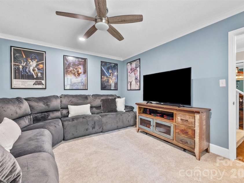 10500 Doylestown Road, Matthews, NC 28105.  MLS# CAR4364006, YatesRealty ID 19948. 