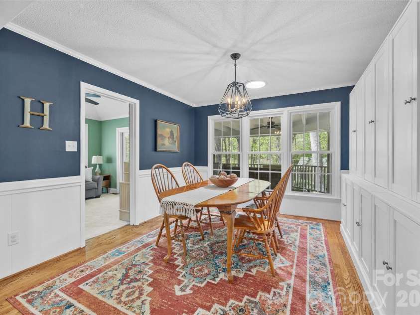 10500 Doylestown Road, Matthews, NC 28105.  MLS# CAR4364006, YatesRealty ID 19948. 