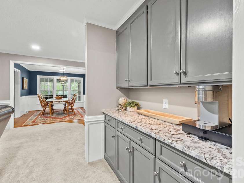 10500 Doylestown Road, Matthews, NC 28105.  MLS# CAR4364006, YatesRealty ID 19948. 