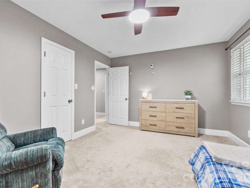 10500 Doylestown Road, Matthews, NC 28105.  MLS# CAR4364006, YatesRealty ID 19948. 