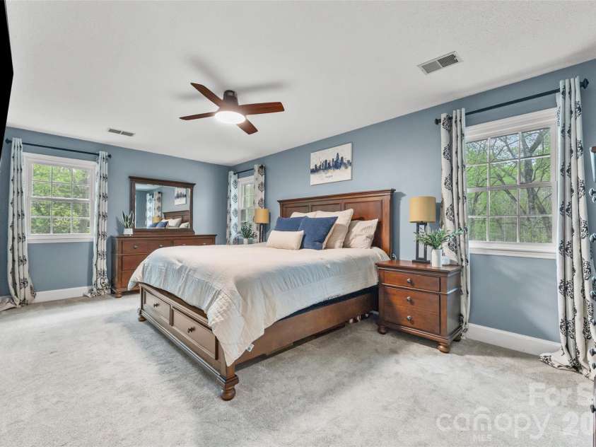 10500 Doylestown Road, Matthews, NC 28105.  MLS# CAR4364006, YatesRealty ID 19948. 