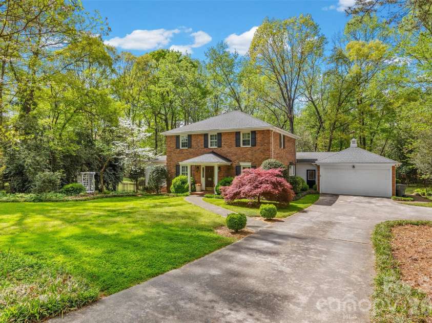 10500 Doylestown Road, Matthews, NC 28105.  MLS# CAR4364006, YatesRealty ID 19948. 