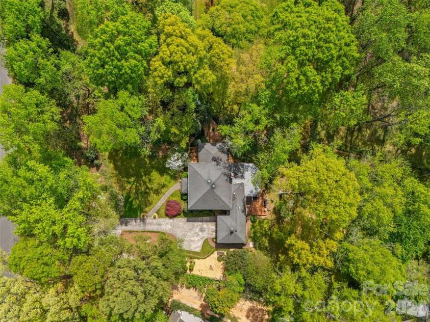 10500 Doylestown Road, Matthews, NC 28105.  MLS# CAR4364006, YatesRealty ID 19948. 