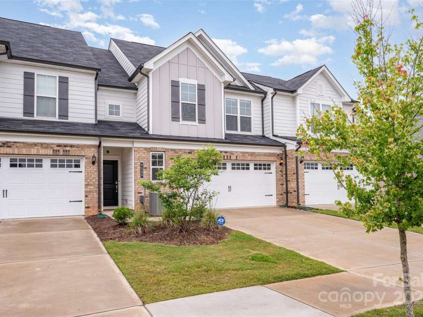 9009 Odell Corners Boulevard, Concord, NC 28027.  MLS# CAR4263243, YatesRealty ID 19948. 