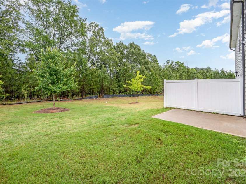 9009 Odell Corners Boulevard, Concord, NC 28027.  MLS# CAR4263243, YatesRealty ID 19948. 