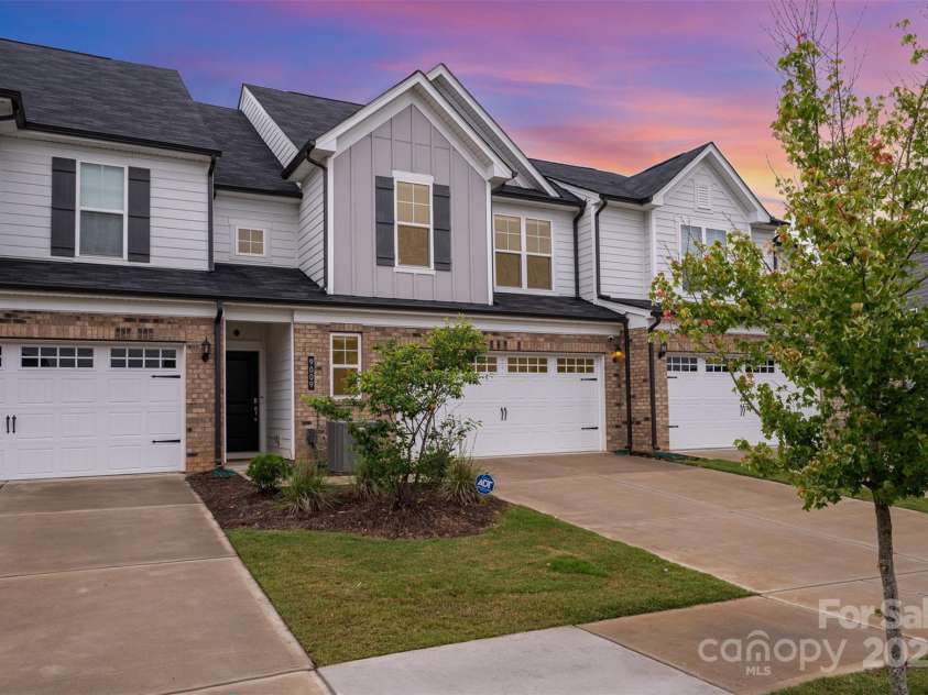 9009 Odell Corners Boulevard, Concord, NC 28027.  MLS# CAR4263243, YatesRealty ID 19948. 