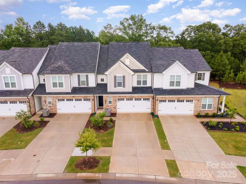 9009 Odell Corners Boulevard, Concord, NC 28027.  MLS# CAR4263243, YatesRealty ID 19948. 
