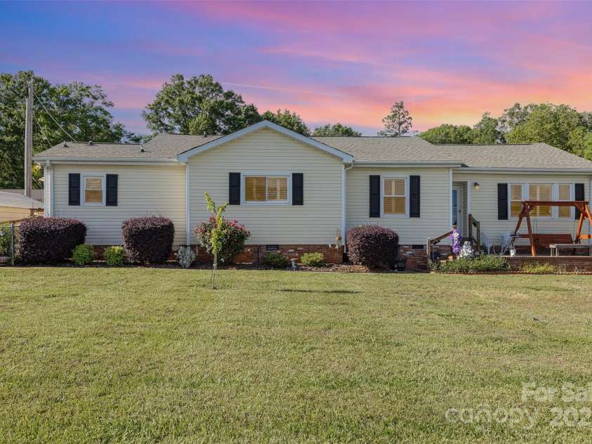 106 Rainbow Street, Concord, NC 28025.  MLS# CAR4252531, YatesRealty ID 19949. 