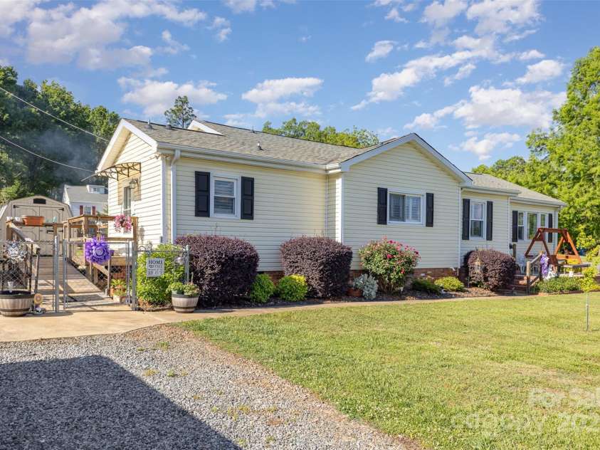 106 Rainbow Street, Concord, NC 28025.  MLS# CAR4252531, YatesRealty ID 19949. 