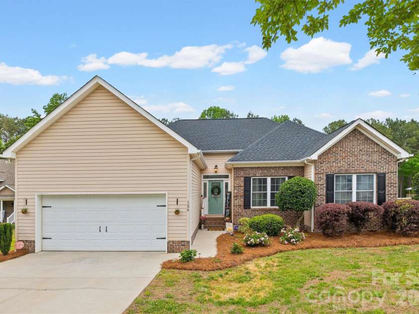 156 Springdale Road, Rock Hill, SC 29730.  MLS# CAR4375708, YatesRealty ID 19949. 