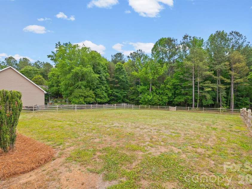 156 Springdale Road, Rock Hill, SC 29730.  MLS# CAR4375708, YatesRealty ID 19949. 