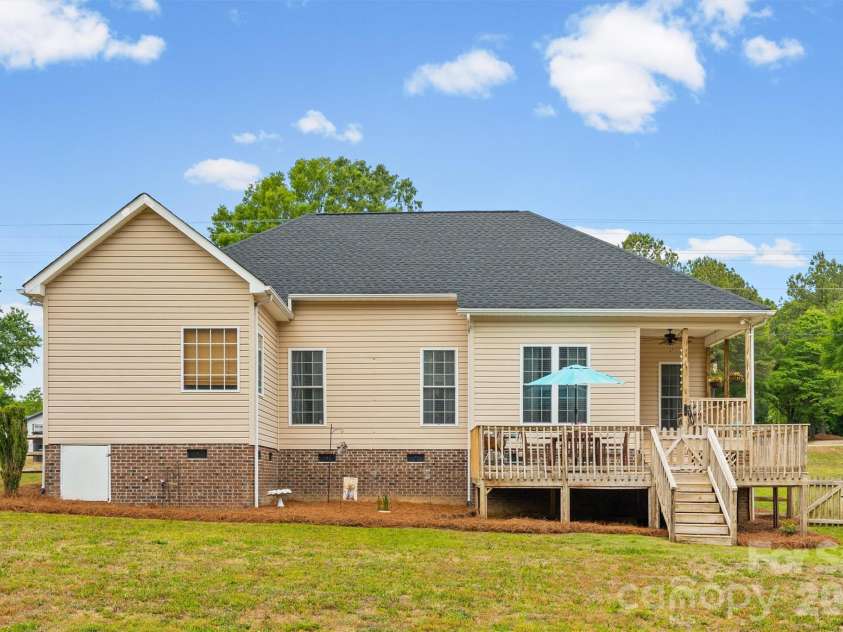 156 Springdale Road, Rock Hill, SC 29730.  MLS# CAR4375708, YatesRealty ID 19949. 