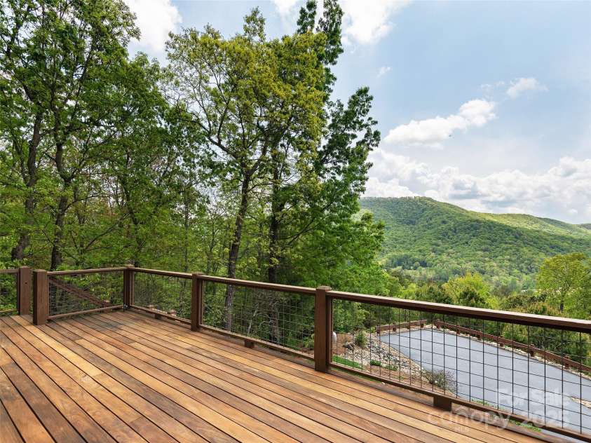 91 Watershed Way, Horse Shoe, NC 28742.  MLS# CAR4254295, YatesRealty ID 1995. 