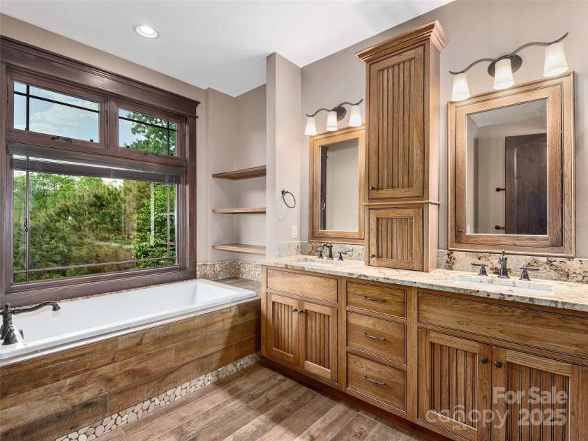 91 Watershed Way, Horse Shoe, NC 28742.  MLS# CAR4254295, YatesRealty ID 1995. 