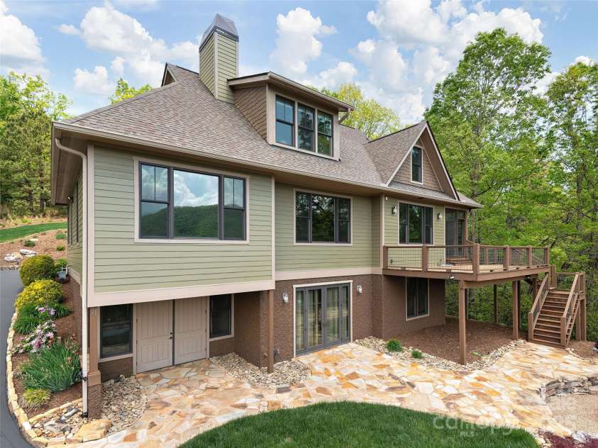 91 Watershed Way, Horse Shoe, NC 28742.  MLS# CAR4254295, YatesRealty ID 1995. 